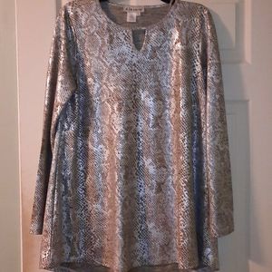 Alacarte tunic top